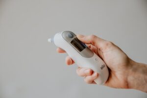 When to Seek Emergency Care for a Sudden, Unexplained High Fever